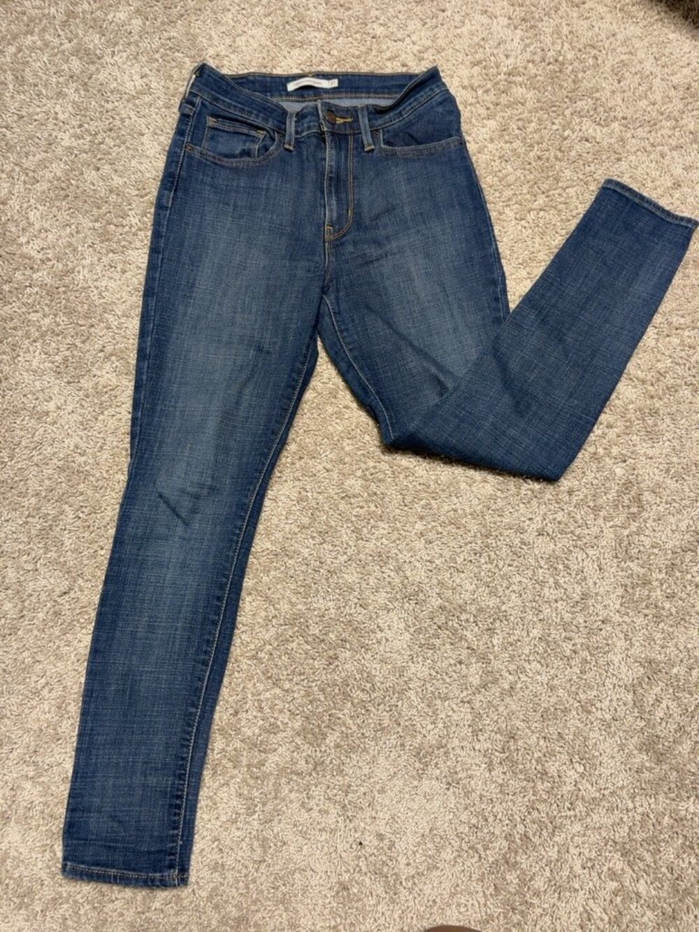 Levi's 721 High Rise Skinny Jeans